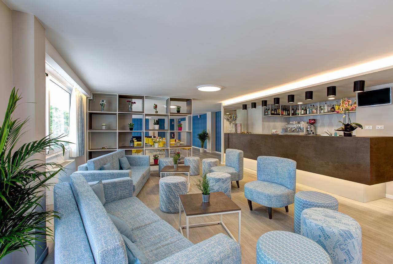 Hotel Ervill 리미니 외부 사진