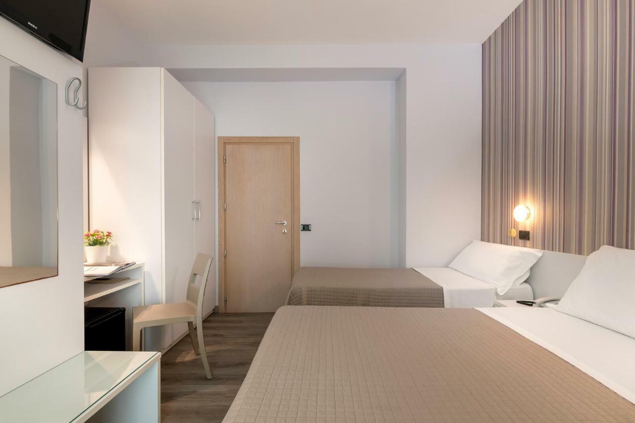 Hotel Ervill 리미니 외부 사진
